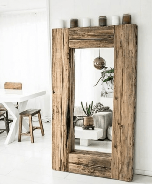آینه دکوراتیو با قاب چوبی